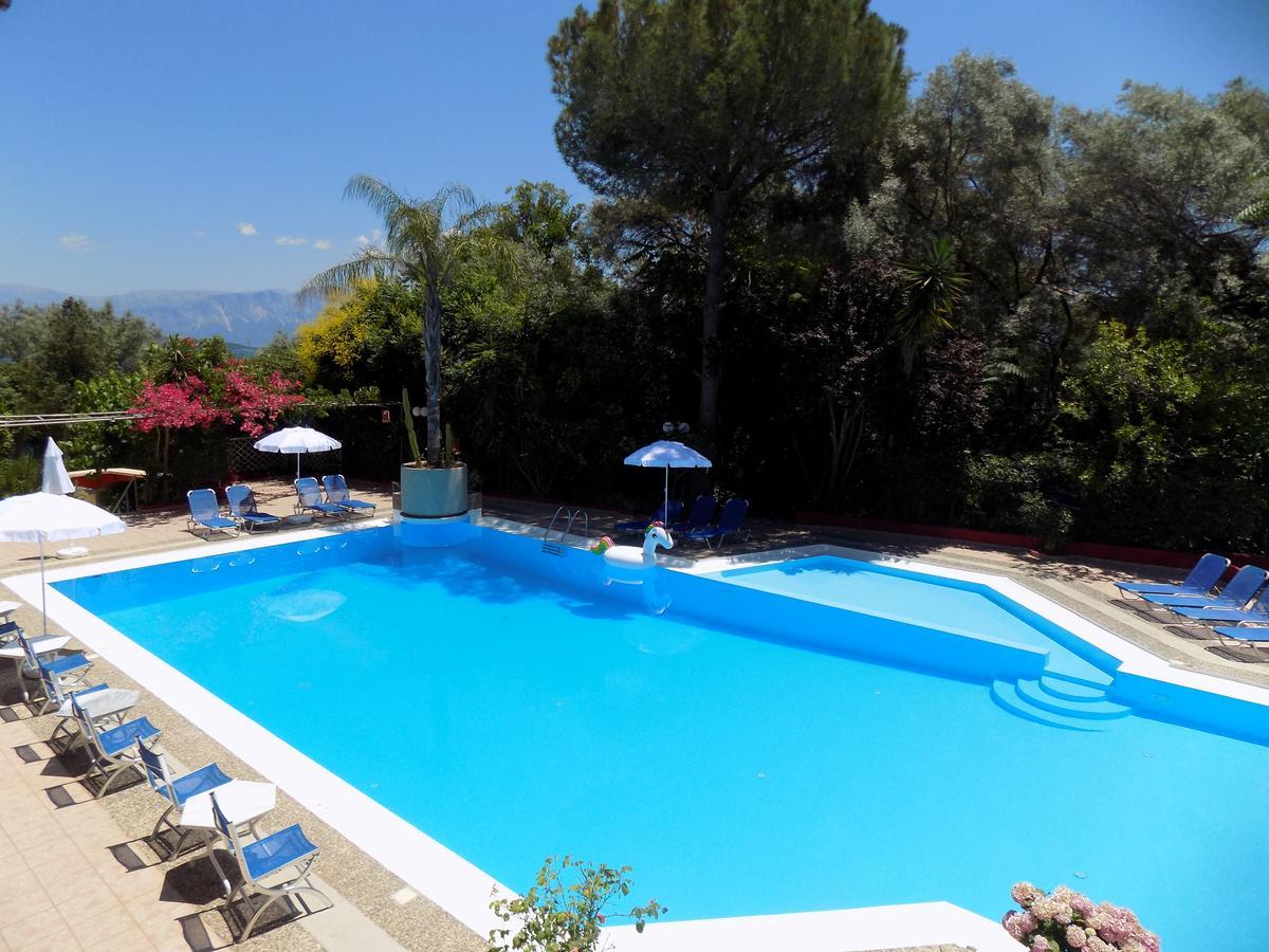 Lefkas Blue Hotel นิเกียนา ภายนอก รูปภาพ