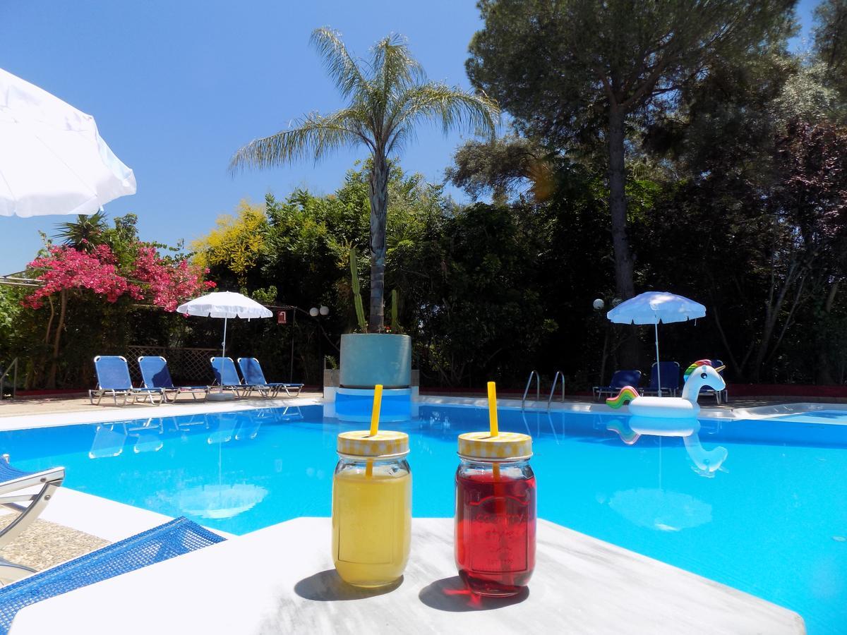 Lefkas Blue Hotel นิเกียนา ภายนอก รูปภาพ