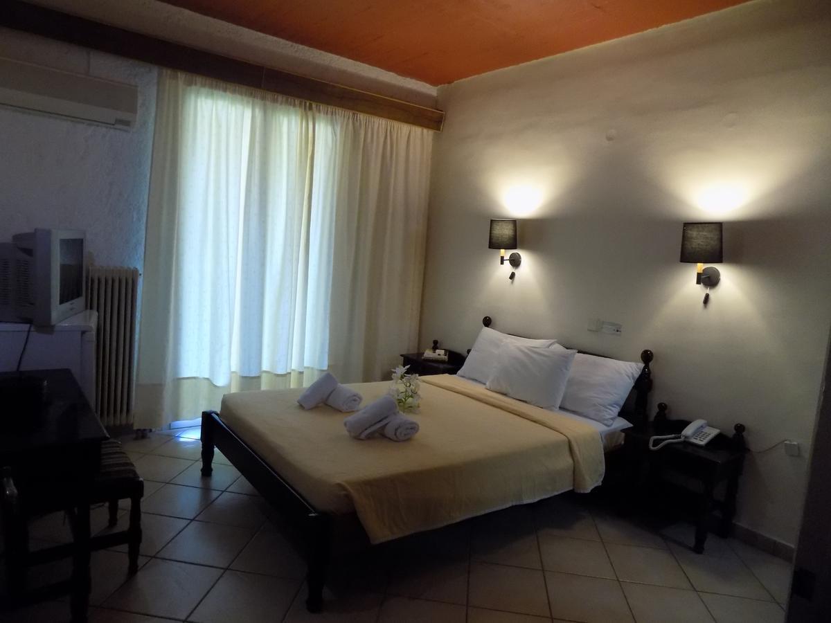 Lefkas Blue Hotel นิเกียนา ภายนอก รูปภาพ