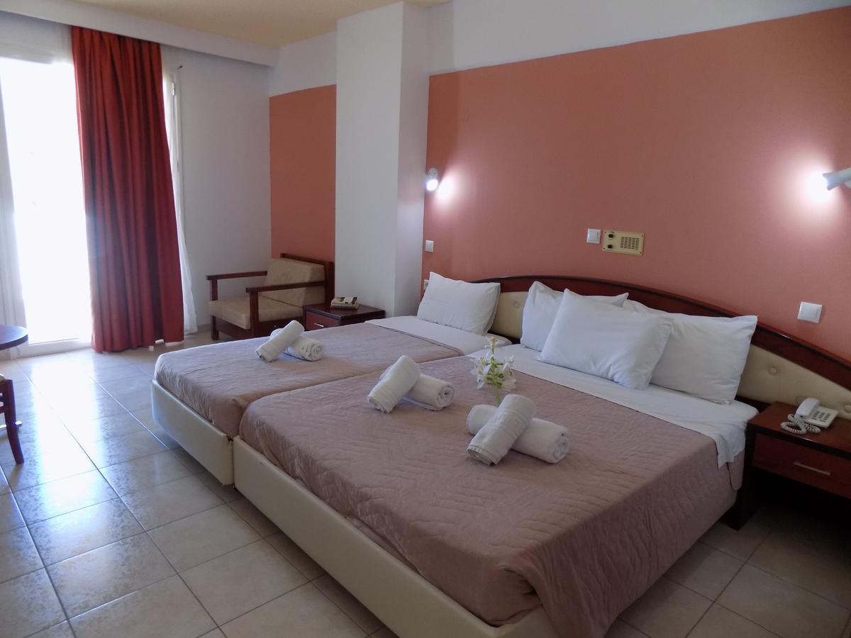 Lefkas Blue Hotel นิเกียนา ภายนอก รูปภาพ