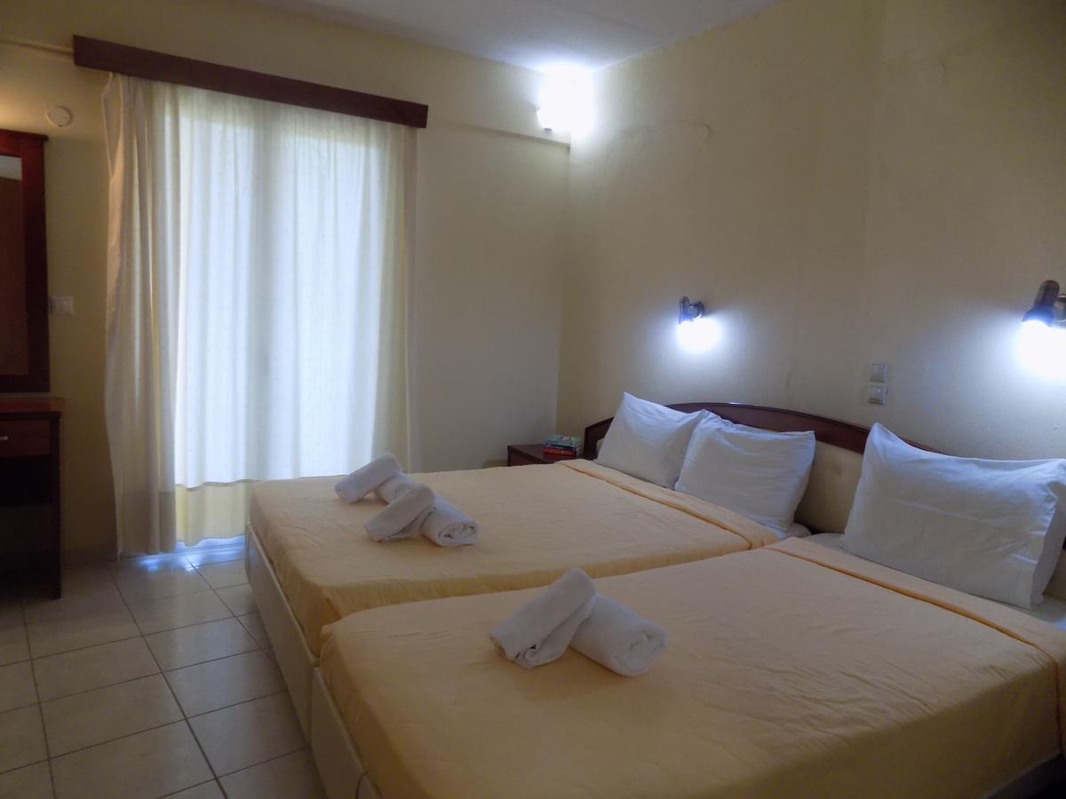 Lefkas Blue Hotel นิเกียนา ภายนอก รูปภาพ