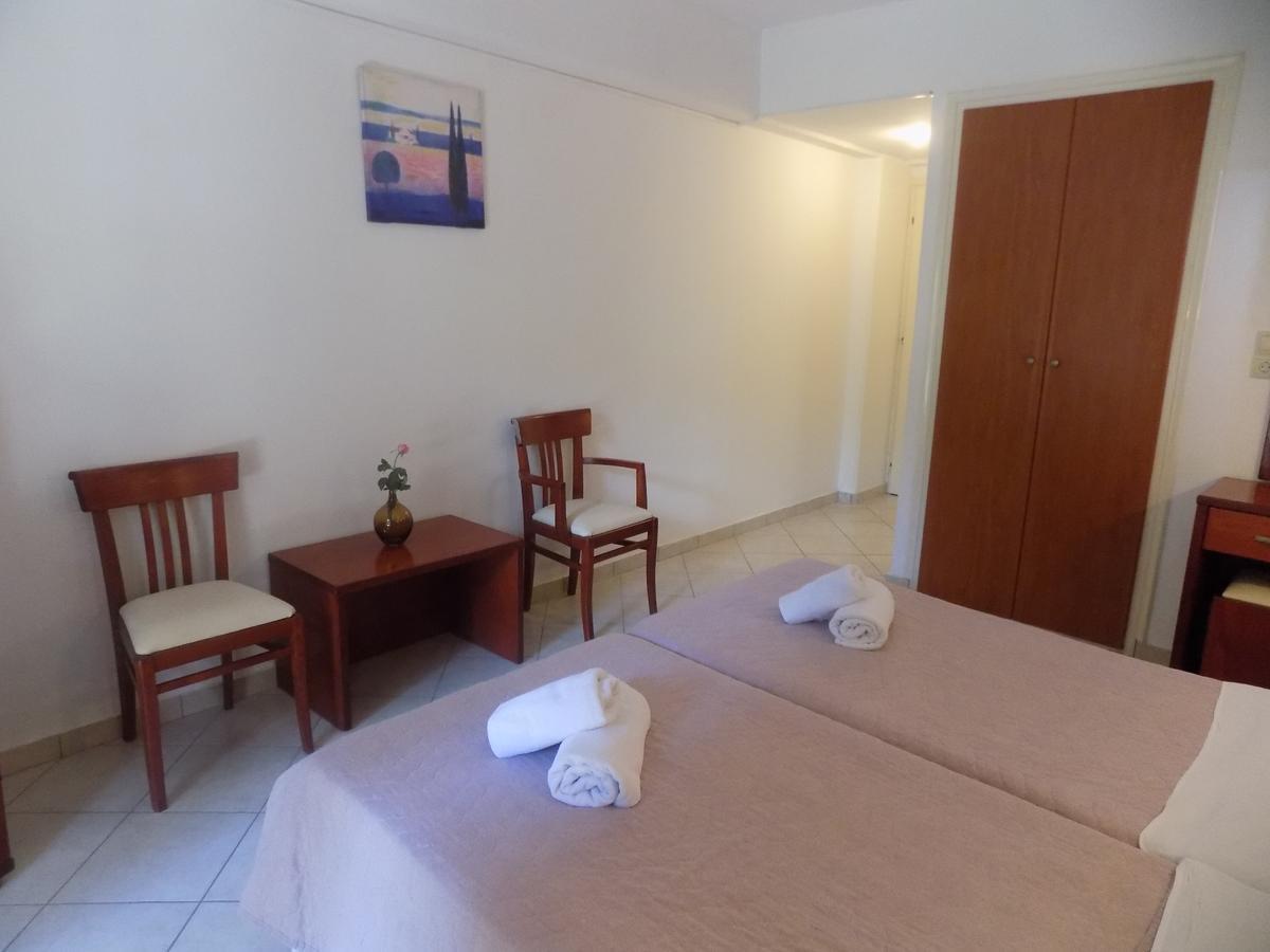 Lefkas Blue Hotel นิเกียนา ภายนอก รูปภาพ
