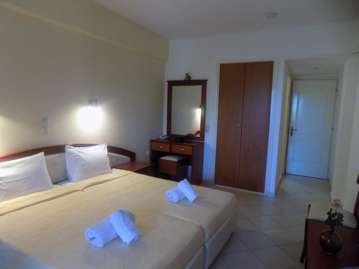 Lefkas Blue Hotel นิเกียนา ภายนอก รูปภาพ