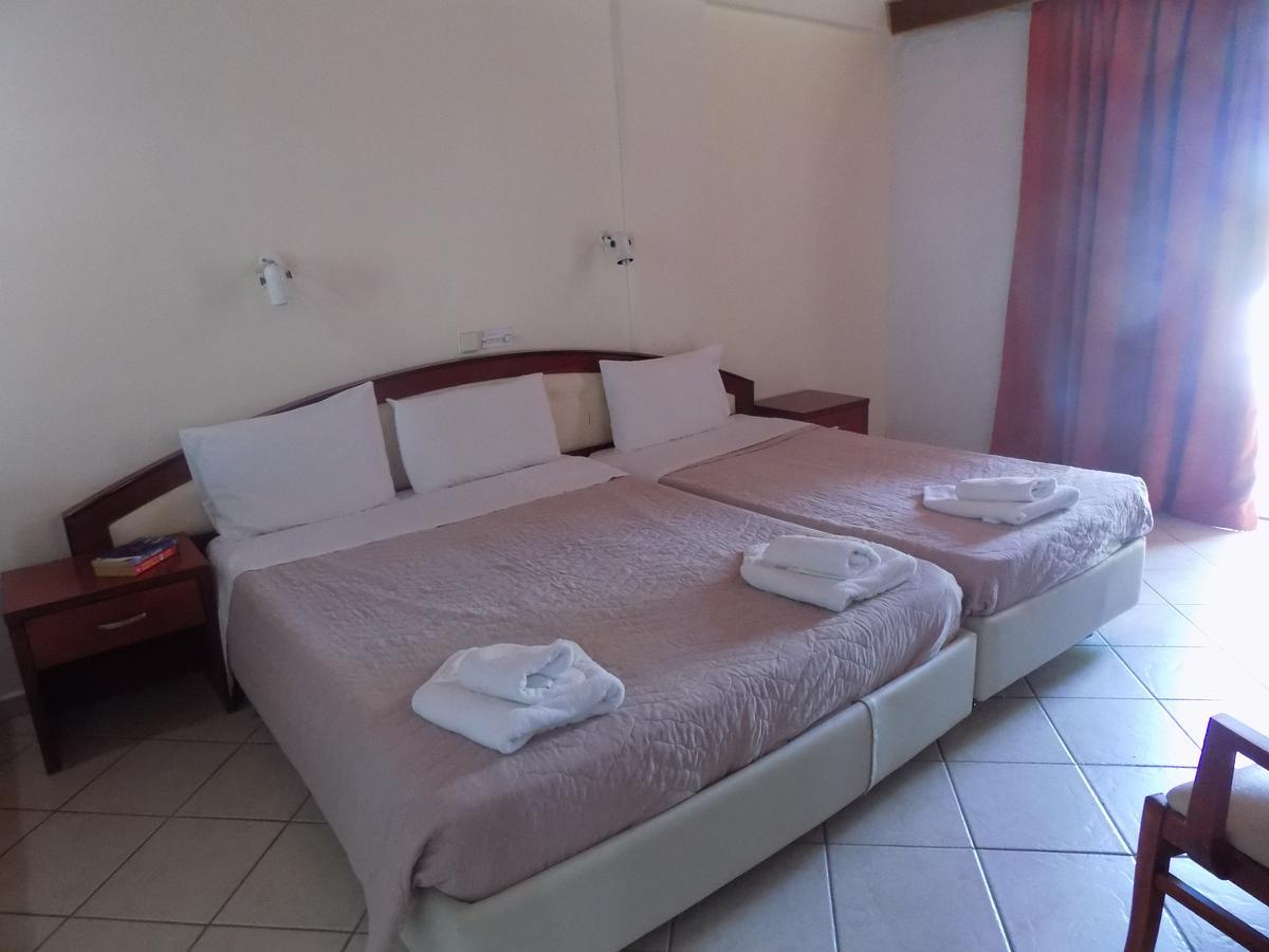 Lefkas Blue Hotel นิเกียนา ภายนอก รูปภาพ