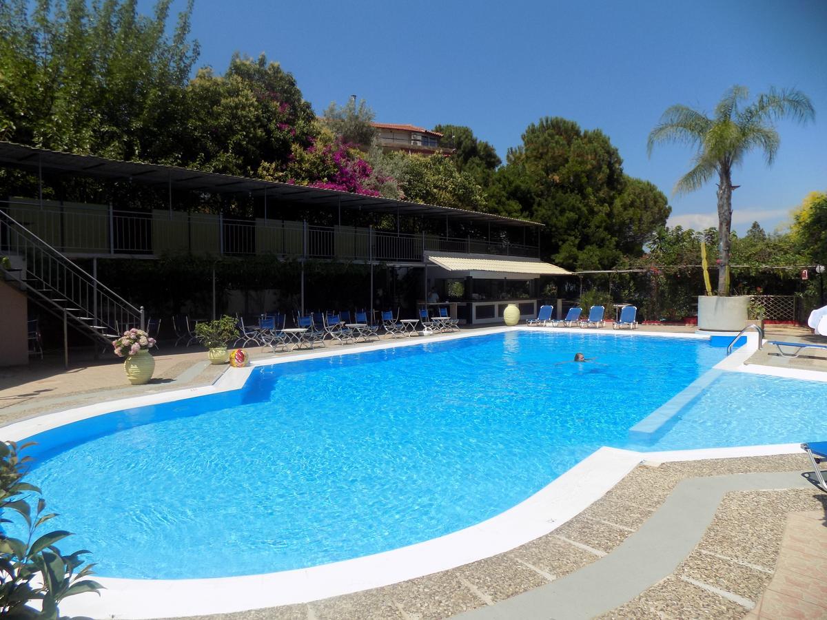 Lefkas Blue Hotel นิเกียนา ภายนอก รูปภาพ