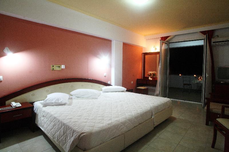 Lefkas Blue Hotel นิเกียนา ภายนอก รูปภาพ